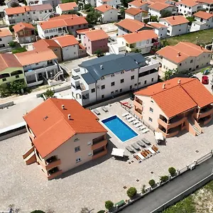 Lucky Apartment